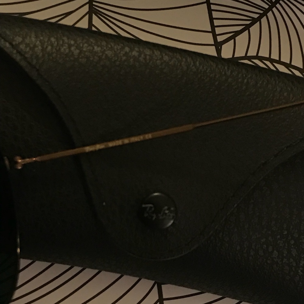 Purple and blue round lens rayban sunglasses - Picture 7 of 8